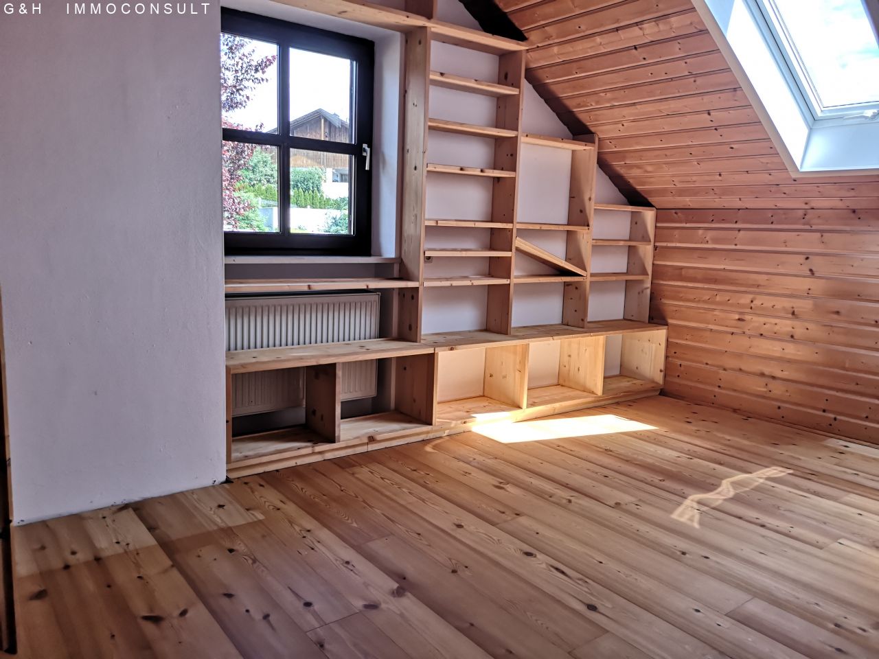 Kinderzimmer/Sauna DG