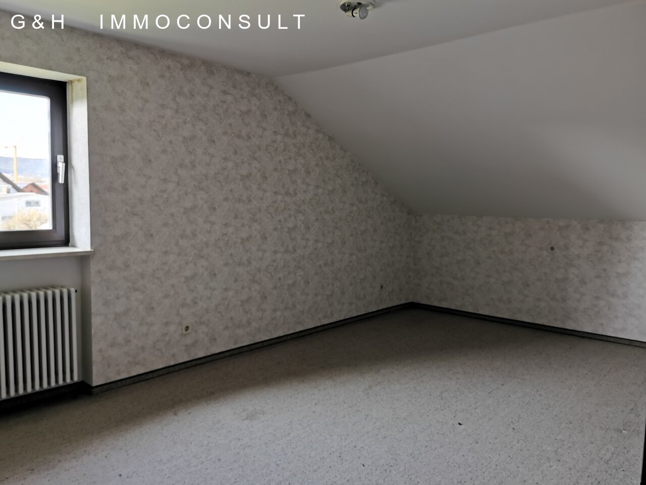 Schlafzimmer 2/OG