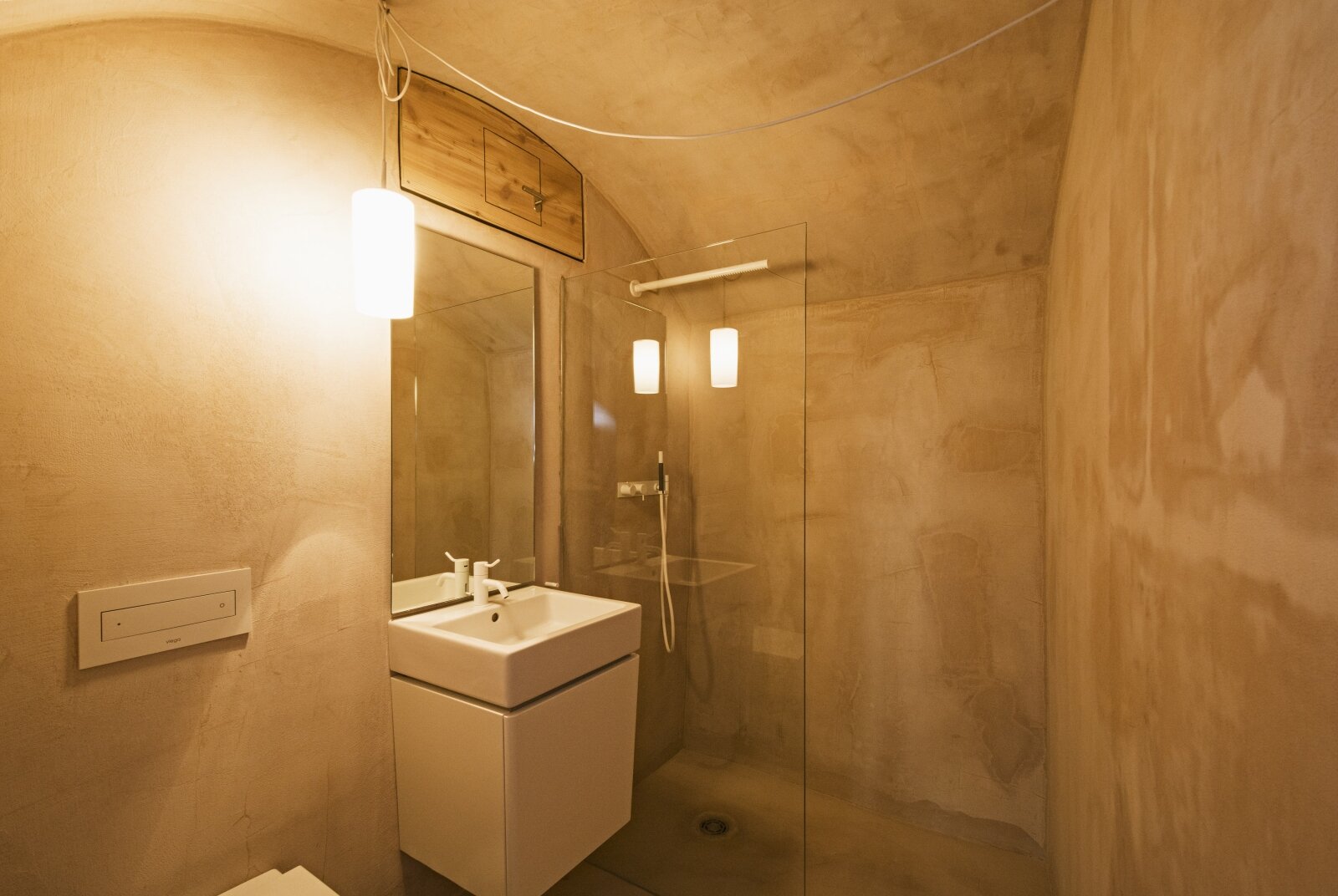 Atelier/Duschbad/UG