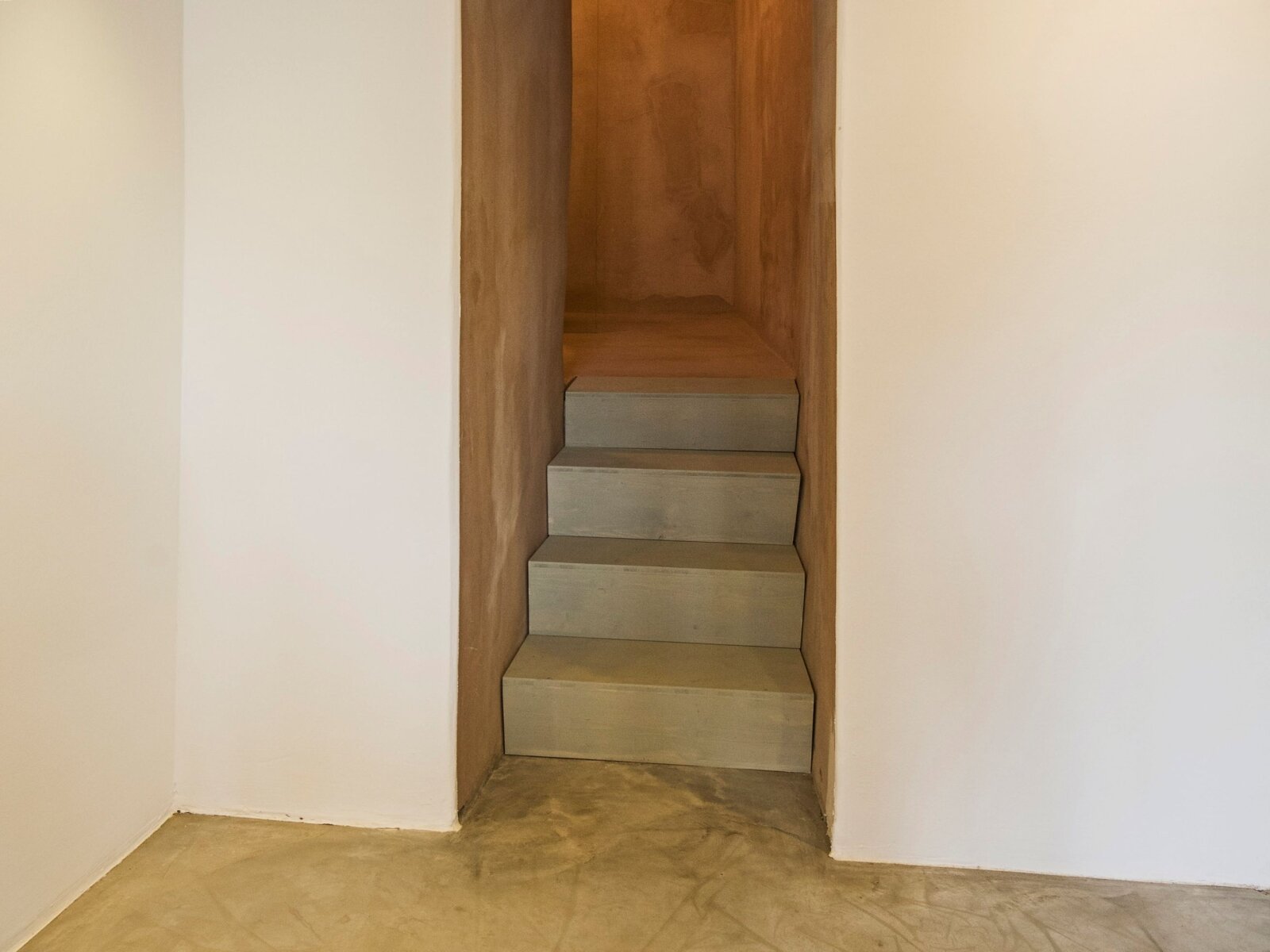 Treppe ins Badezimmer/UG