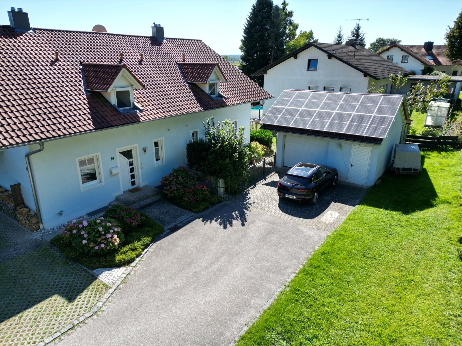 Zufahrt über Sackgasse/Garage/Eingang