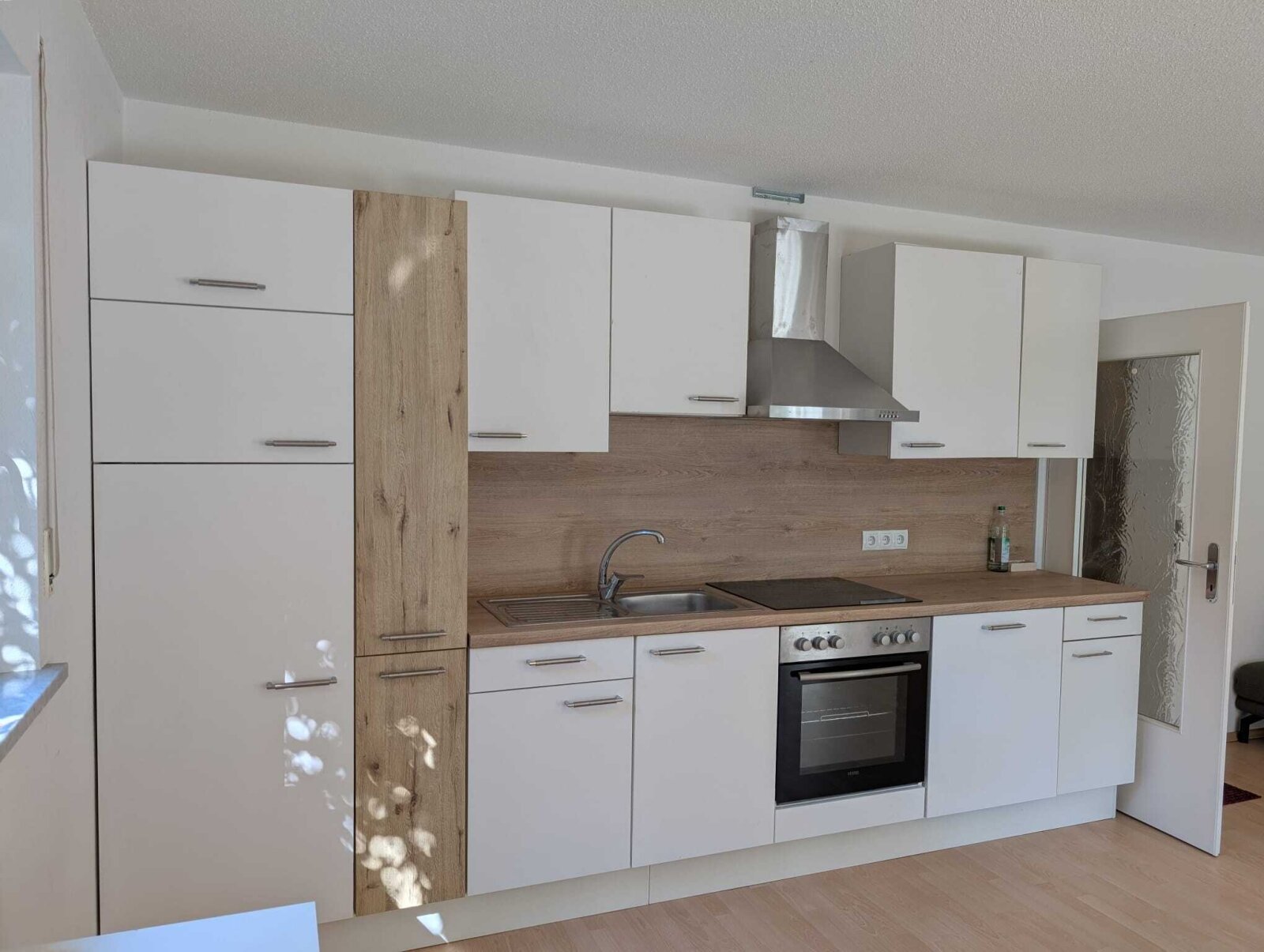 Neuwertige Küchezeile/UG