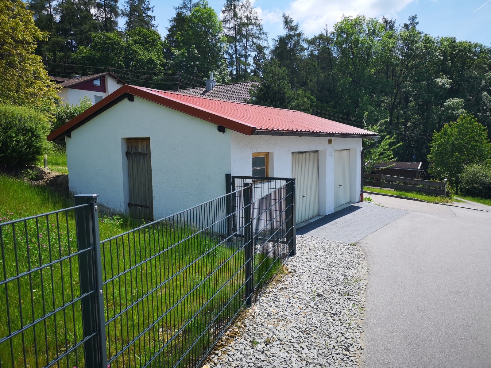 Garagen-und Gartengerätehaus