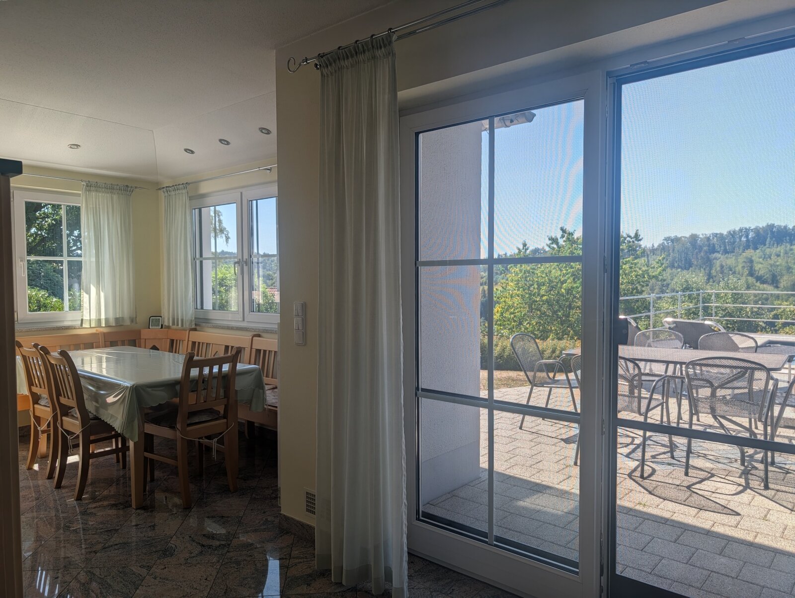 Essbereich/Ausgang Terrasse/EG Essbereich/Ausgang Terrasse/EG